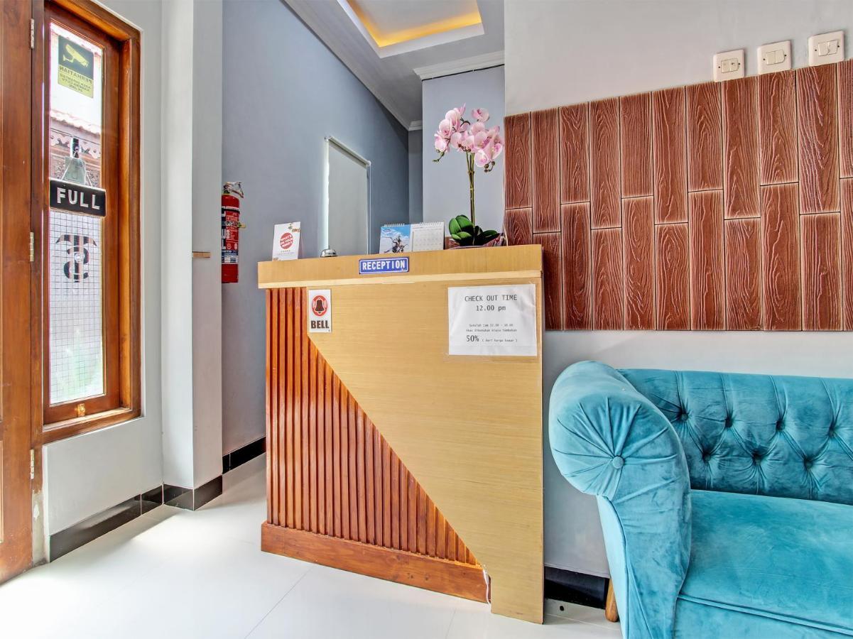 Oyo 91686 Triple S Hotel Malioboro Джокьякарта Экстерьер фото